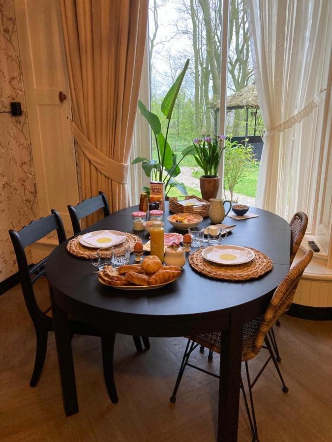 Pastorie Waaxens Bed & Breakfast Exterior foto